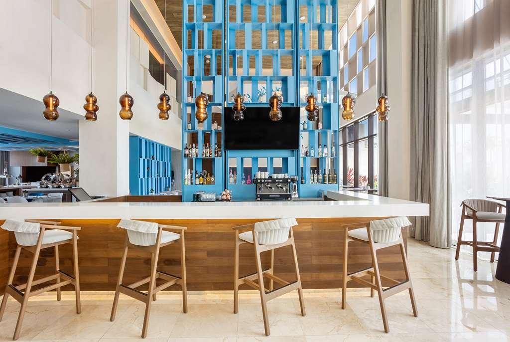 Avani Cancun Airport -Previously Nh Cancun Airport- Alfredo V. Bonfil Restaurang bild